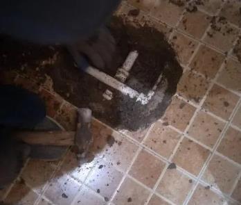 临西卫生间漏水维修公司为您分享下卫生间渗水如何处理及注意事项